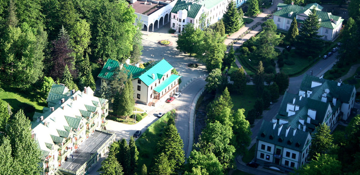 slide_4.jpg