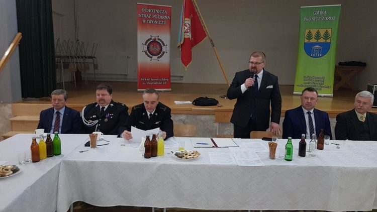 Zebranie sprawozdawcze podsumowujące pracę strażaków-ochotników z iwonickiej jednostki OSP