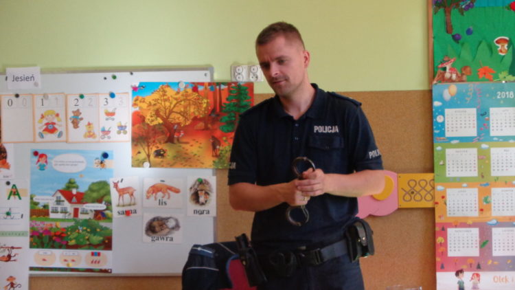 Policjant w przedszkolu