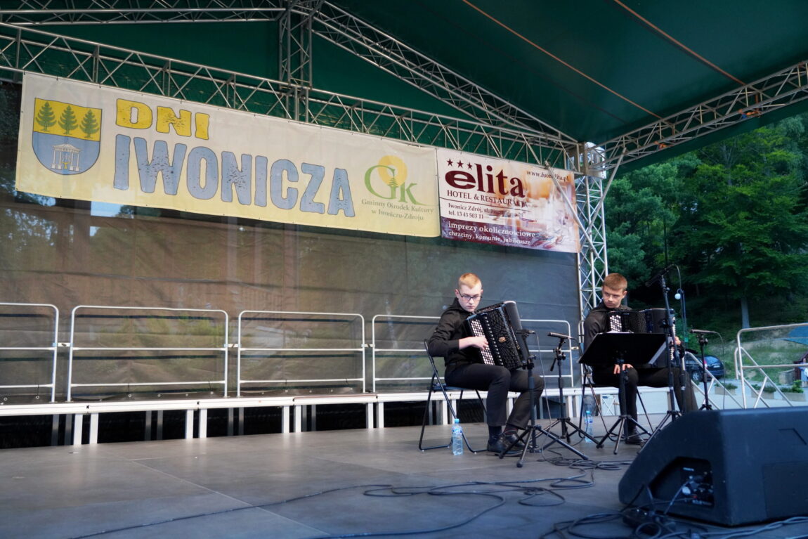 7R307775-scaled.jpg