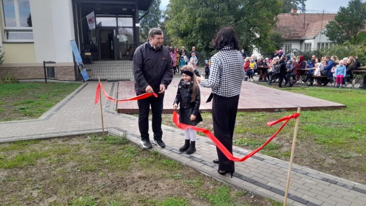 UROCZYSTE OTWARCIE PLACU ZABAW