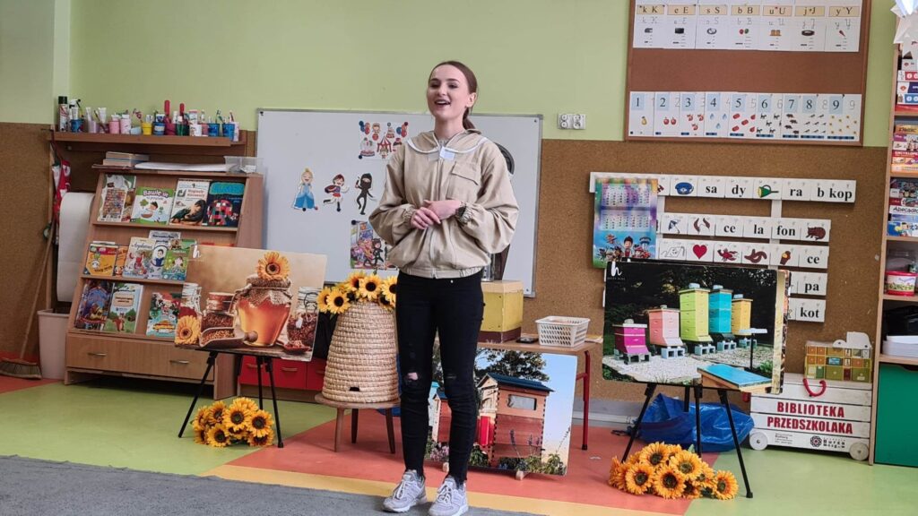 332083748_926423141697181_67092357075577958_n