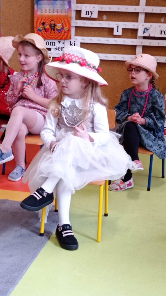 332356268_1698825147201735_4451496267969445215_n