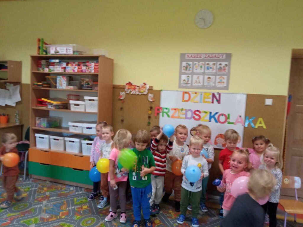 379366149_871630171281288_4604666852351565782_n