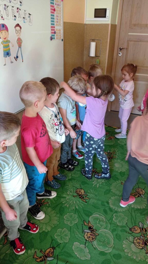 379638790_845685903902390_1910111392655215276_n