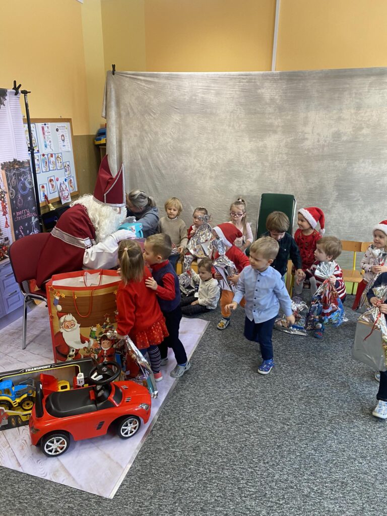 385520329_1315694799150363_4820336221778114041_n