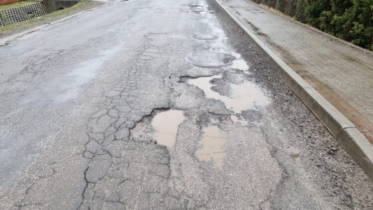 Stan drogi na odcinku Lubatowa–Lubatówka