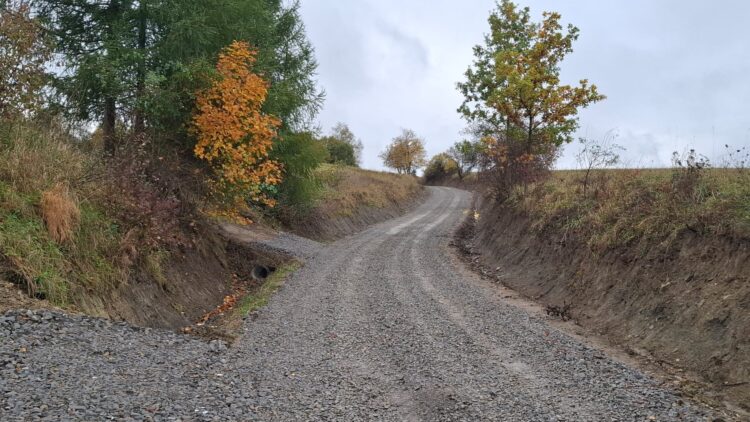Modernizacja drogi na Zawadkę w Lubatowej