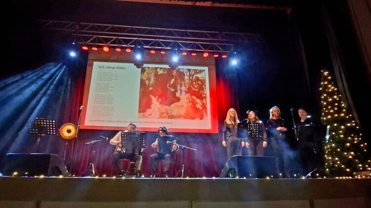Koncert Kolędowo-Karnawałowy w Iwoniczu-Zdroju – magia muzyki i wspólnego kolędowania na początek 2025 roku