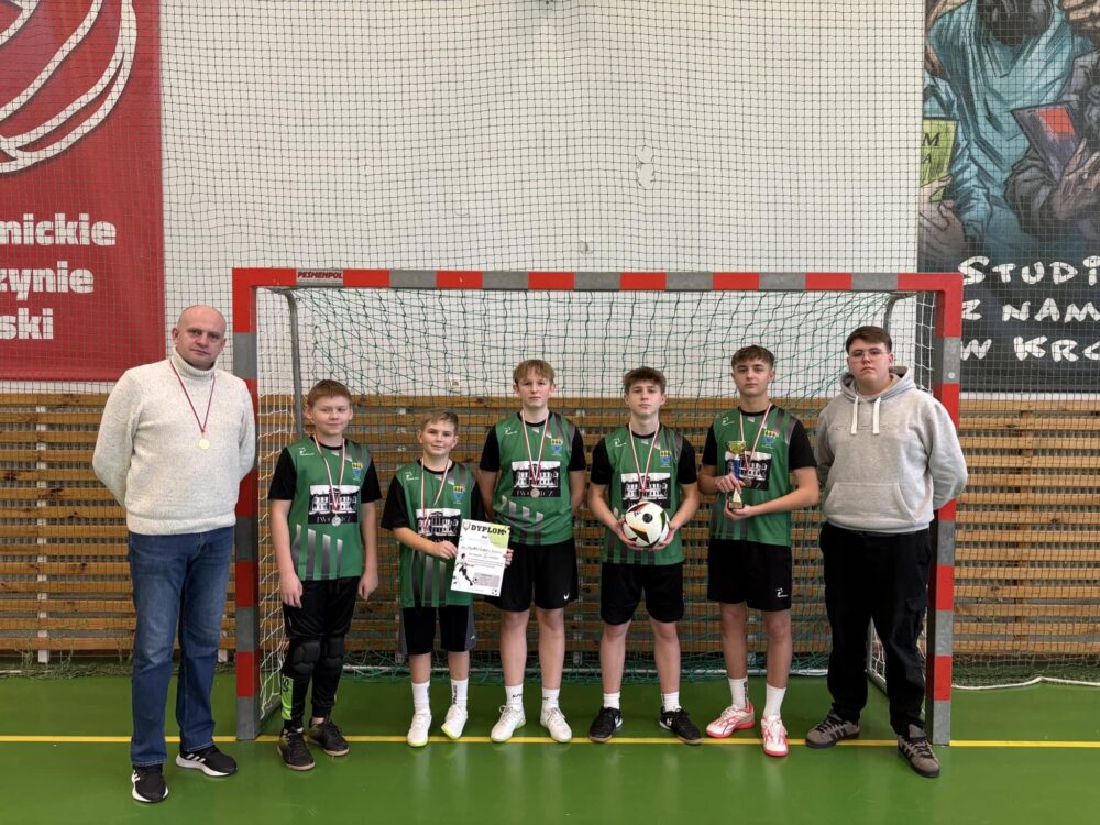 475810979_902886115340388_4926694624302497531_n