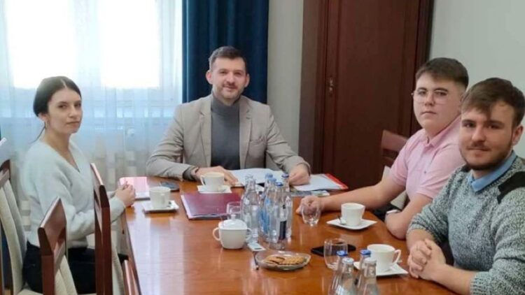 Spotkanie Prezydium Młodzieżowej Rady Miejskiej z Burmistrzem