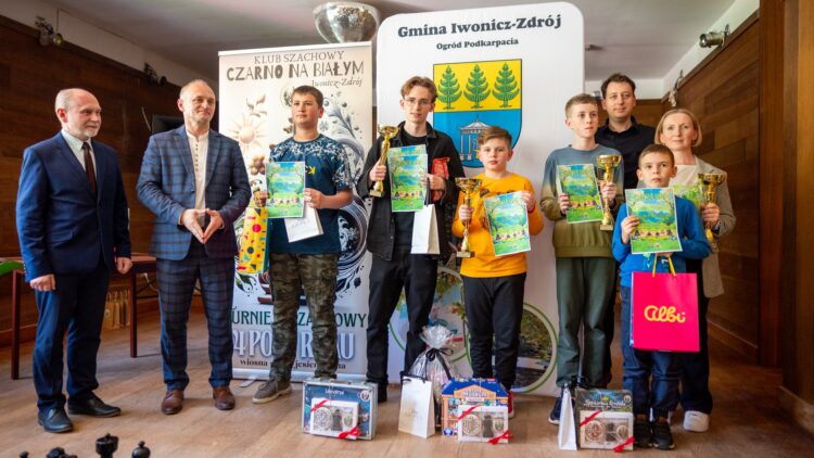Turniej Szachowy „Cztery Pory Roku” – Edycja Wiosenna