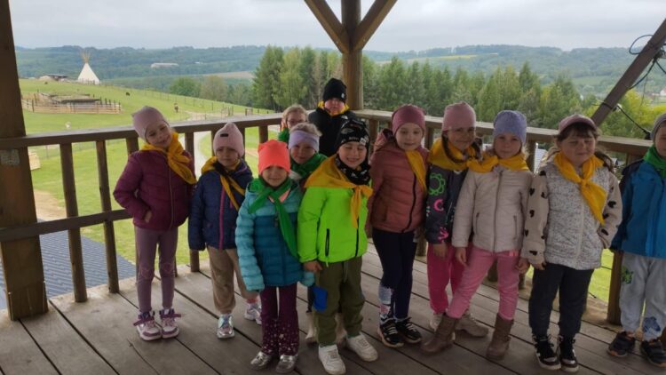 Wycieczka przedszkolaków do Pstrągowej