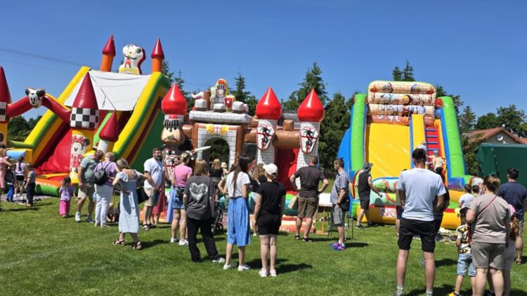 PIKNIK RODZINNY W IWONICZU 2025 – EMOCJE, UŚMIECHY I NIESAMOWITE WSPOMNIENIA!