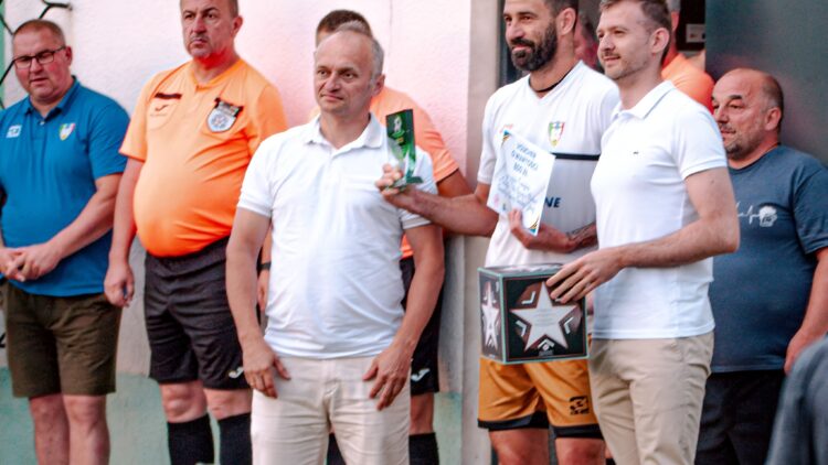 PIŁKARSKIE EMOCJE POWRÓCIŁY DO GMINY IWONICZ-ZDRÓJ