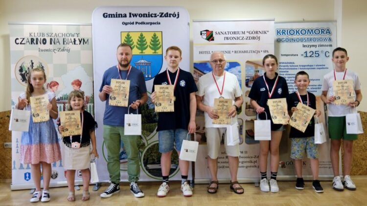 Międzypokoleniowy Turniej Szachowy z okazji Międzynarodowego Dnia Szachów