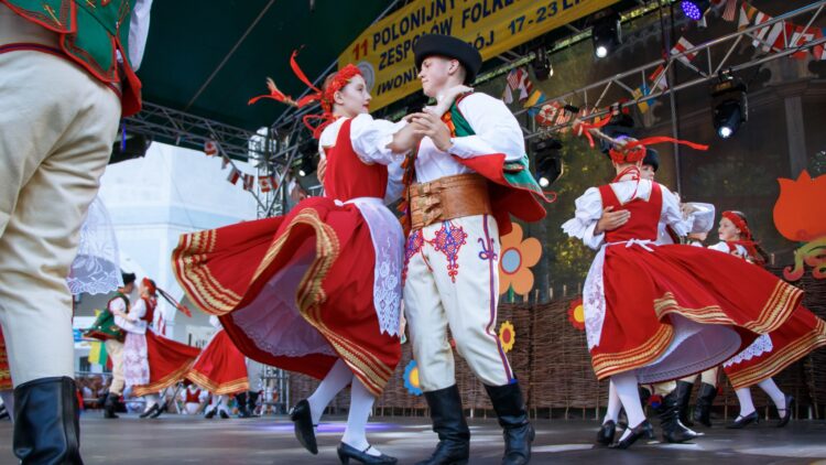 „Iwonicka Bajka Leśna” – piękne zakończenie 11. Polonijnego Festiwalu Dziecięcych Zespołów Folklorystycznych!