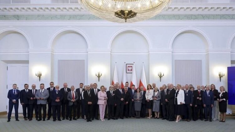 Maria Parylak z Lubatowej odznaczona Srebrnym Krzyżem Zasługi!