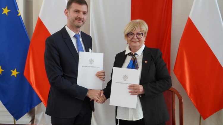 Kolejne podpisanie umów na dofinansowanie dla Gminy Iwonicz-Zdrój!