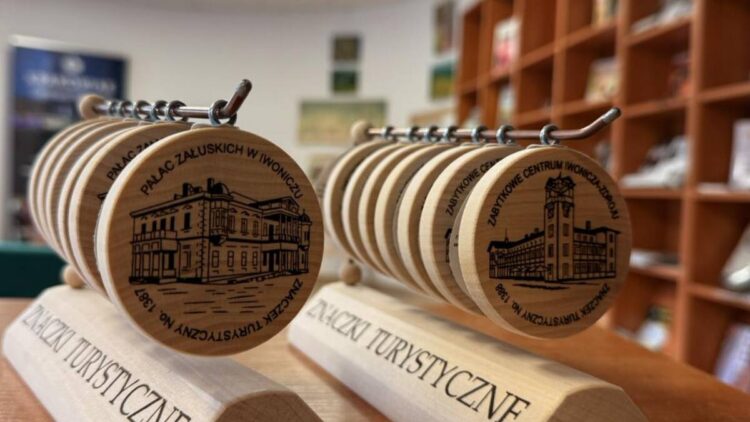 Odkrywaj świat ze Znaczkami Turystycznymi!