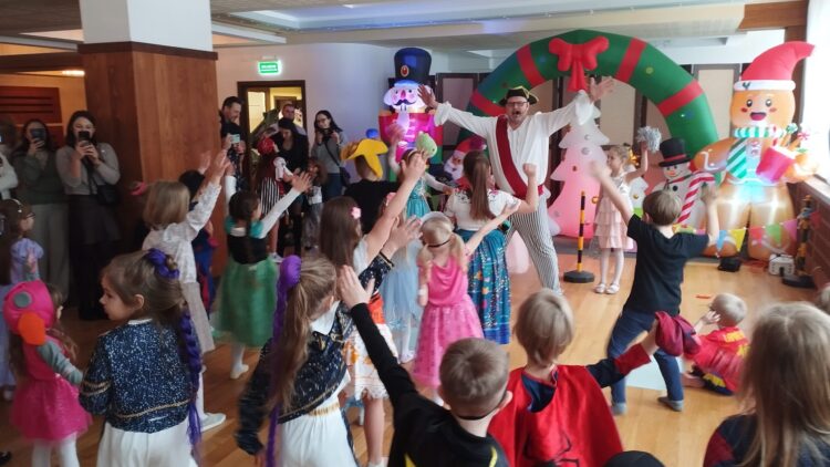 Przedszkolny Bal Karnawałowy Pełen Uśmiechów