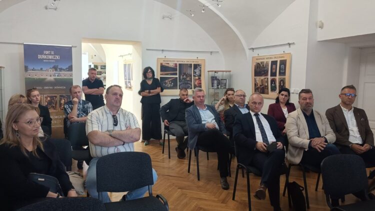 Współpraca ponad granicami dla rozwoju Beskidu Niskiego i regionu karpackiego!