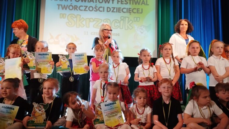 Sukcesy naszych przedszkolaków na Powiatowym Festiwalu Dziecięcym „Skrzacik”