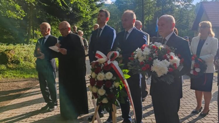 Pamięć, która zobowiązuje. Iwonicz-Zdrój oddał hołd Ofiarom Wołynia